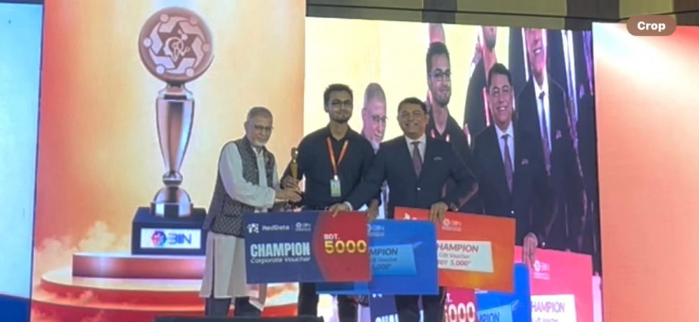 MIST Student Wins National ICT Award for Innovative Radiation Safety System